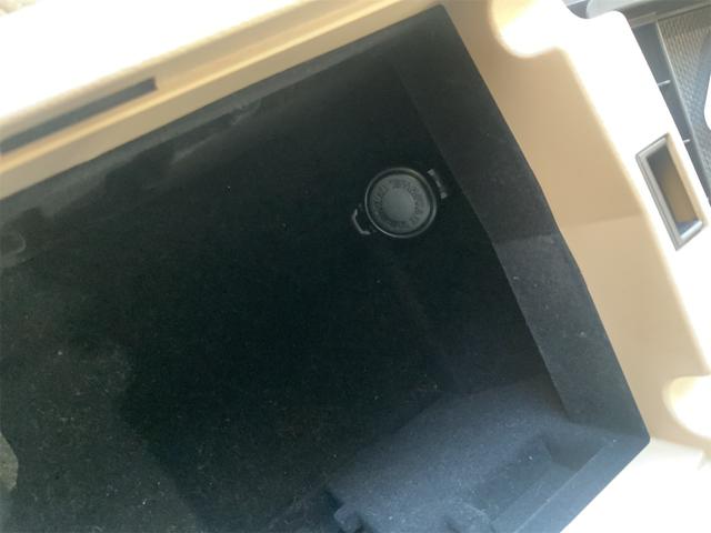 レガシィアウトバック リミテッド　ＤＩＡＴＯＮＥナビ　ドラレコ　ベージュ革シート　セイフティプラス　シートヒーター　フロント・サイド・バックカメラ　Ｂｌｕｅｔｏｏｔｈ　パワーバックドア　ＥＴＣ　コーナーセンサー　スマートキー（31枚目）