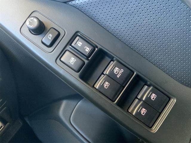 ���X�ł͎d���ꂽ�ԗ���S�ԏ��i�Ǘ��Z���^�[�ɂĎ����N���[�j���O��O���̖����{�H���A�O�ꂵ�����i�Ԏd�グ���s���Ă���܂��B�ǎ��Ȏԗ������炱���A�f�ڎʐ^�̉��H�͈�؍s���Ă���܂���I�I�I