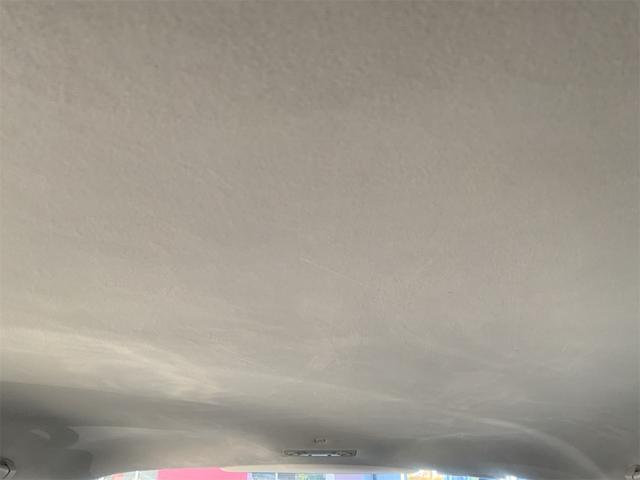 レジェンド ベースグレード　ユーロパッケージ　ＢＯＳＥサラウンドシステム　黒革シート　Ｂｌｕｅｔｏｏｔｈ　シートヒーター・ベンチレーション　天童木工　ＨＩＤヘッド　インターナビ　バックカメラ　ＥＴＣ　専用チューニングサス（12枚目）