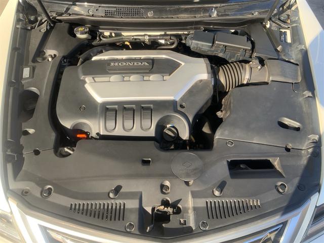 レジェンド ベースグレード　ユーロパッケージ　ＢＯＳＥサラウンドシステム　黒革シート　Ｂｌｕｅｔｏｏｔｈ　シートヒーター・ベンチレーション　天童木工　ＨＩＤヘッド　インターナビ　バックカメラ　ＥＴＣ　専用チューニングサス（17枚目）