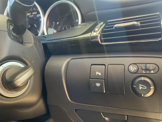 レジェンド ベースグレード　ユーロパッケージ　ＢＯＳＥサラウンドシステム　黒革シート　Ｂｌｕｅｔｏｏｔｈ　シートヒーター・ベンチレーション　天童木工　ＨＩＤヘッド　インターナビ　バックカメラ　ＥＴＣ　専用チューニングサス（37枚目）