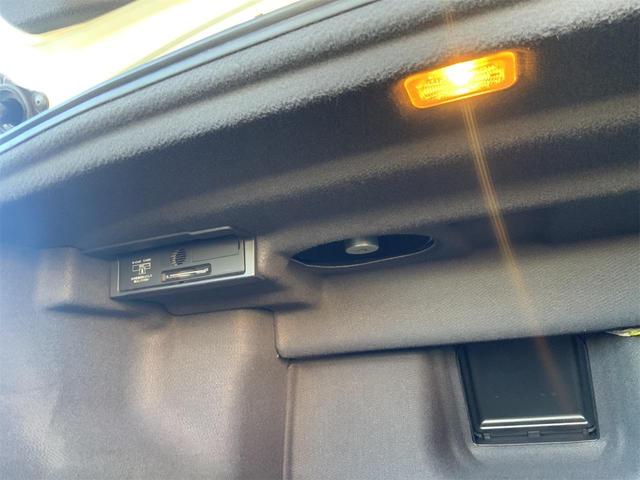 レジェンド ベースグレード　ユーロパッケージ　ＢＯＳＥサラウンドシステム　黒革シート　Ｂｌｕｅｔｏｏｔｈ　シートヒーター・ベンチレーション　天童木工　ＨＩＤヘッド　インターナビ　バックカメラ　ＥＴＣ　専用チューニングサス（58枚目）