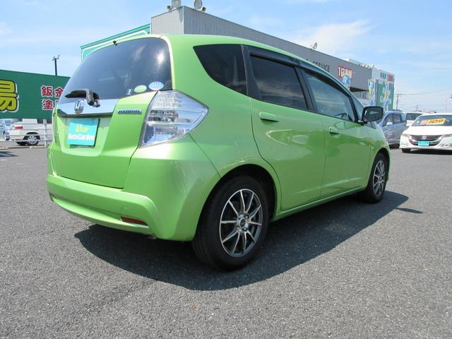 ベースグレード　純正ナビ　ＥＴＣ　クルーズコントロール　パワーステアリング　アルミホイール　ワンセグ　ＣＤ　禁煙車(24枚目)