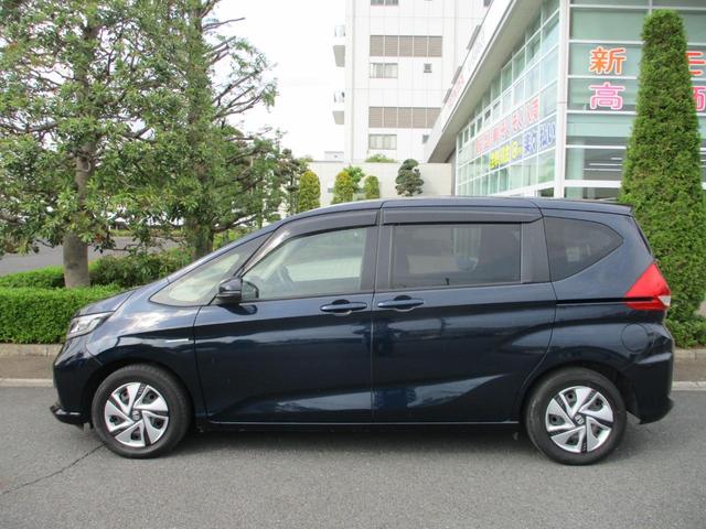 フリードハイブリッド ハイブリッド・Ｇホンダセンシング　バックカメラ　ＥＴＣ　衝突被害軽減ブレーキ　シートヒーター　両側電動スライドドア　ドライブレコーダー　後席モニター（15枚目）