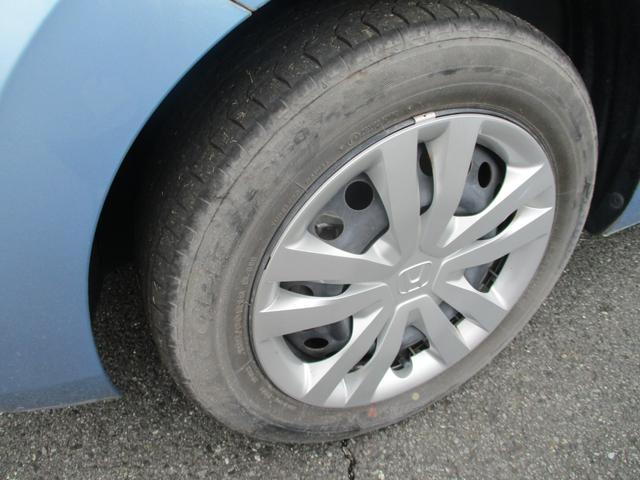 フィット ベーシック　バックカメラ　衝突被害軽減ブレーキ　ＤＶＤ　ＣＤ　ＵＳＢ　純正ナビ（15枚目）