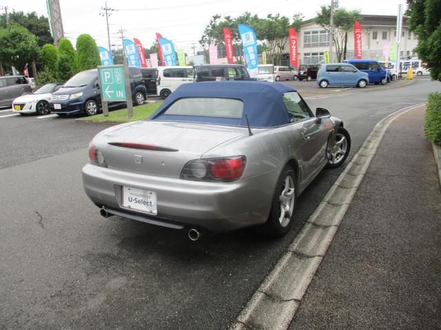 Ｓ２０００ ベースグレード　６速ＭＴ　電動ソフトトップ　純正１６インチアルミホイール　レザーシート　ＨＩＤヘッドライト　ＡＢＳ　電動パワステ　パワーウインドウ（2枚目）