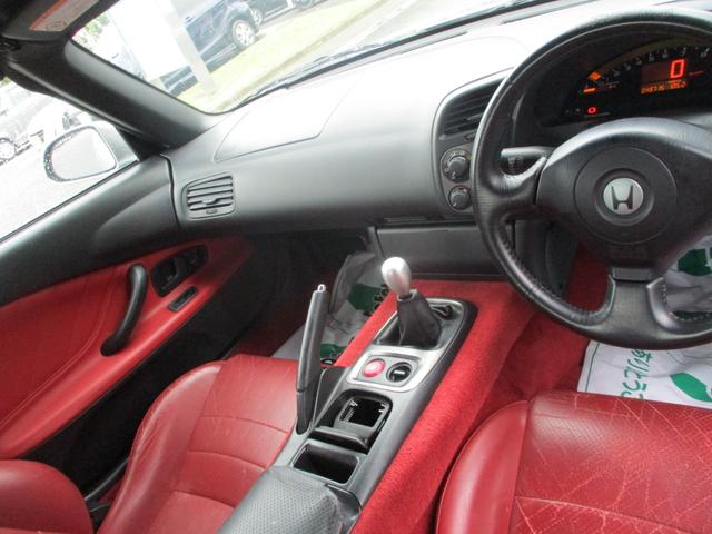 Ｓ２０００ ベースグレード　６速ＭＴ　電動ソフトトップ　純正１６インチアルミホイール　レザーシート　ＨＩＤヘッドライト　ＡＢＳ　電動パワステ　パワーウインドウ（6枚目）