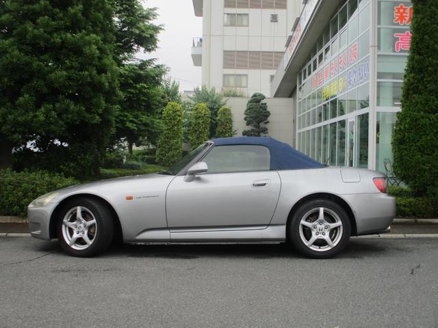 Ｓ２０００ ベースグレード　６速ＭＴ　電動ソフトトップ　純正１６インチアルミホイール　レザーシート　ＨＩＤヘッドライト　ＡＢＳ　電動パワステ　パワーウインドウ（11枚目）