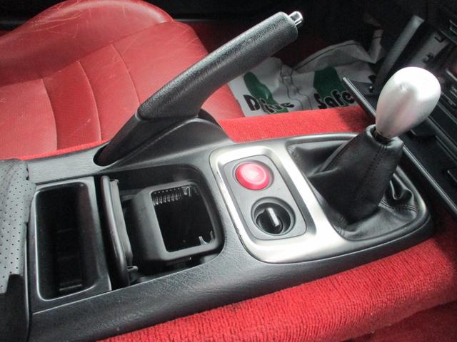 Ｓ２０００ ベースグレード　６速ＭＴ　電動ソフトトップ　純正１６インチアルミホイール　レザーシート　ＨＩＤヘッドライト　ＡＢＳ　電動パワステ　パワーウインドウ（16枚目）