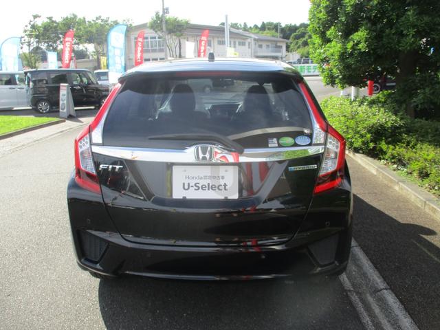 フィットハイブリッド Ｌパッケージ　バックカメラ　ＥＴＣ　純正ナビ　衝突被害軽減ブレーキ　盗難防止装置（14枚目）