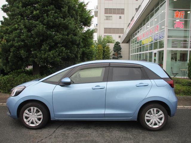 フィット ｅ：ＨＥＶホーム　バックカメラ　ＥＴＣ　純正ナビ　衝突被害軽減ブレーキ　ドライブレコーダー　盗難防止装置（12枚目）