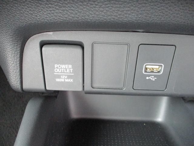 フィット ｅ：ＨＥＶホーム　バックカメラ　ＥＴＣ　純正ナビ　衝突被害軽減ブレーキ　ドライブレコーダー　盗難防止装置（21枚目）