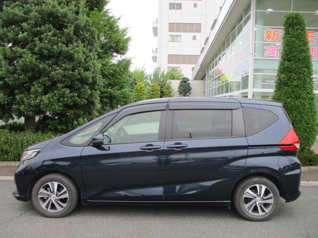 フリード Ｇ・ホンダセンシング　バックカメラ　ＥＴＣ　純正ナビ　衝突被害軽減ブレーキ　両側電動スライドドア　３列シート　ベンチシート　シートヒーター　ドライブレコーダー　後席モニター（13枚目）