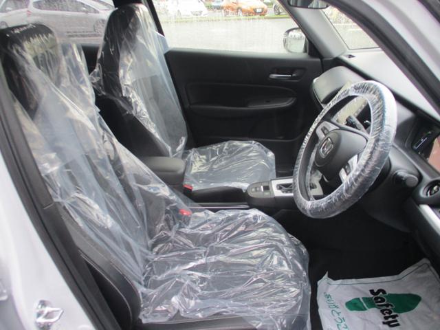 フィット e:HEVホーム バックカメラ ETC 衝突被害軽減ブレーキ 障害物センサー ドライブレコーダー 盗難防止装置(4枚目)