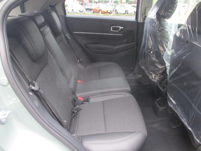 ヴェゼル ｅ：ＨＥＶ　Ｚ　純正ナビ　バックカメラ　Ｂｌｕｅｔｏｏｔｈ接続　障害物センサー　パワーテールゲート　ＥＴＣ　ワイヤレス充電　シートヒーター　電子パーキング　ＬＥＤオートヘッドライト（10枚目）