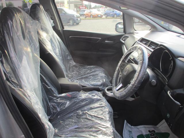 フィット 15XL バックカメラ ETC 衝突被害軽減ブレーキ シートヒーター 盗難防止装置(4枚目)
