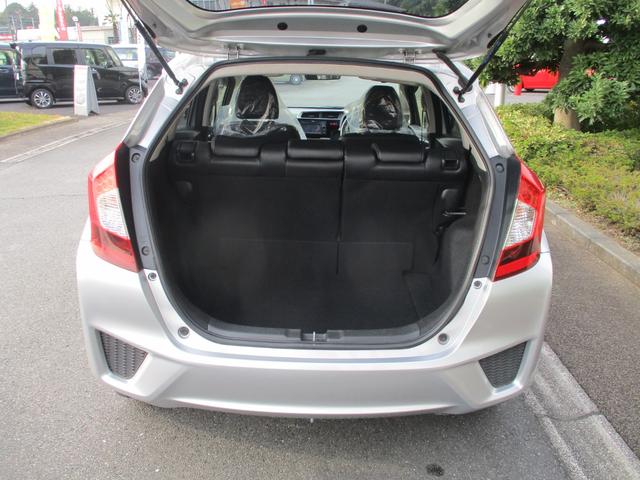 フィット 15XL バックカメラ ETC 衝突被害軽減ブレーキ シートヒーター 盗難防止装置(9枚目)