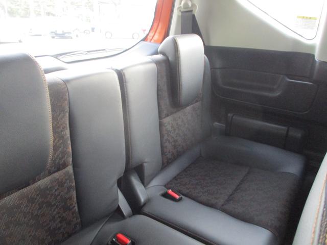 フリードハイブリッド ハイブリッド・クロスターホンダセンシング バックカメラ ETC シートヒーター 3列シート 両側電動スライドドア 前後ドライブレコーダー 衝突被害軽減ブレーキ(11枚目)