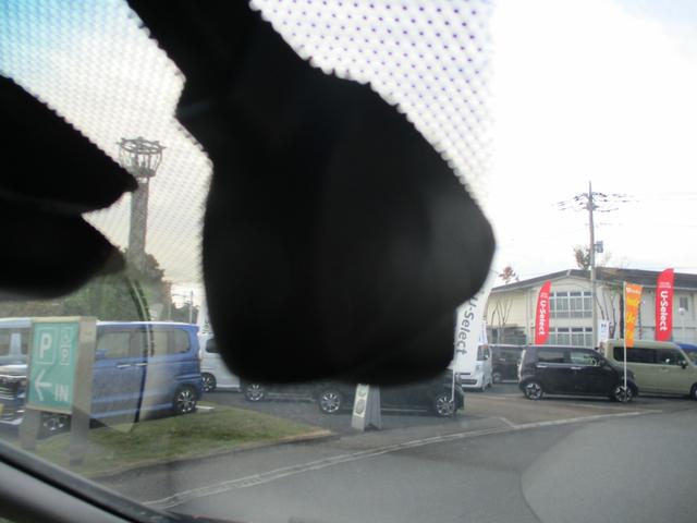 フリードハイブリッド ハイブリッド・クロスターホンダセンシング バックカメラ ETC シートヒーター 3列シート 両側電動スライドドア 前後ドライブレコーダー 衝突被害軽減ブレーキ(22枚目)