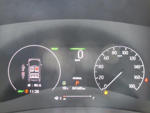 ヴェゼル e:HEVPLaY バックカメラ ETC 衝突被害軽減ブレーキ シートヒーター 純正ナビ 前後ドライブレコーダー サンルーフ 盗難防止装置(7枚目)