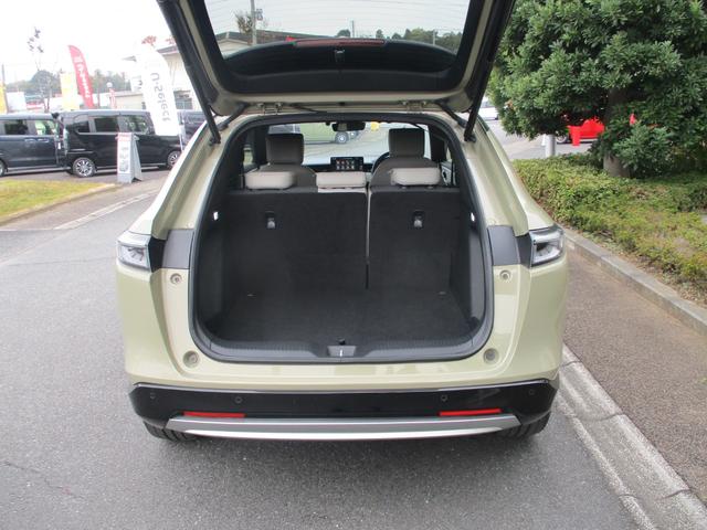 ヴェゼル e:HEVPLaY バックカメラ ETC 衝突被害軽減ブレーキ シートヒーター 純正ナビ 前後ドライブレコーダー サンルーフ 盗難防止装置(9枚目)