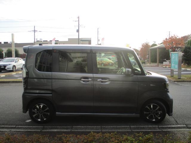 Ｎ－ＢＯＸカスタム Ｇ・Ｌホンダセンシング　アダプティブクルーズコントロール　オートリトラミラー　前後ドライブレコーダー　ＥＴＣ　ＬＥＤオートヘッドライト　フルセグＴＶ　ＣＤ／ＤＶＤ　Ｂｌｕｅｔｏｏｔｈオーディオ　純正ナビ　バックカメラ（13枚目）