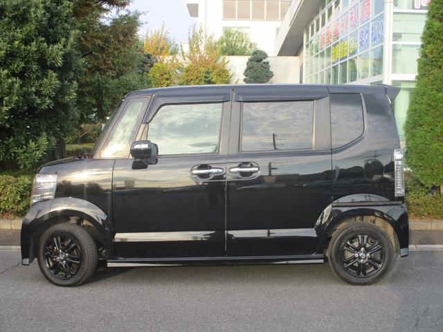 Ｎ－ＢＯＸカスタム ＧＳＳブラックスタイルパッケージ　フルセグＴＶ　ＣＤ／ＤＶＤ　純正ナビ　Ｂｌｕｅｔｏｏｔｈオーディオ　シートヒーター　両側電動スライドドア　オートリトラミラー　ＥＴＣ　バックカメラ　ステアリングリモコン　ハーフレザーシート（12枚目）