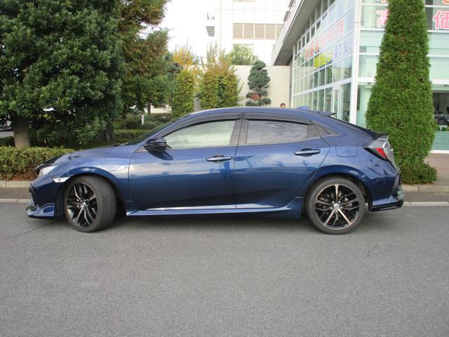 シビック ハッチバック　バックカメラ　ＥＴＣ　衝突被害軽減ブレーキ　シートヒーター　ハーフレザー　純正ナビ　盗難防止装置（12枚目）