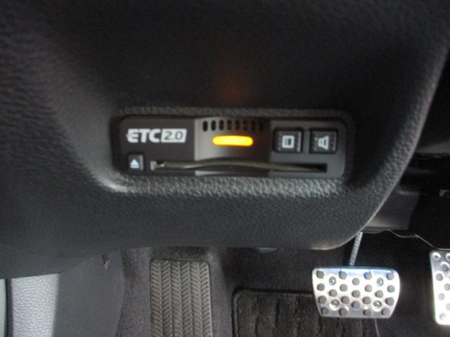 シビック ハッチバック　バックカメラ　ＥＴＣ　衝突被害軽減ブレーキ　シートヒーター　ハーフレザー　純正ナビ　盗難防止装置（18枚目）