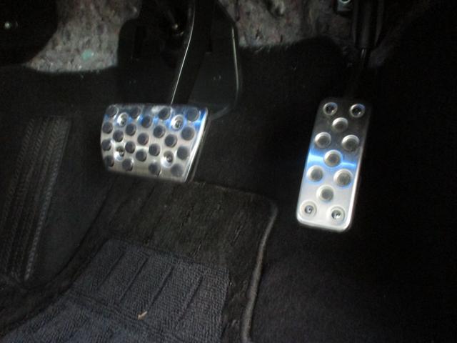 シビック ハッチバック　バックカメラ　ＥＴＣ　衝突被害軽減ブレーキ　シートヒーター　ハーフレザー　純正ナビ　盗難防止装置（22枚目）