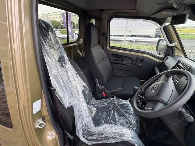 ハイゼットトラック ジャンボエクストラ　５ＭＴ　４ＷＤ　スマートアシスト　ＬＥＤヘッドライト　スマートキー（2枚目）