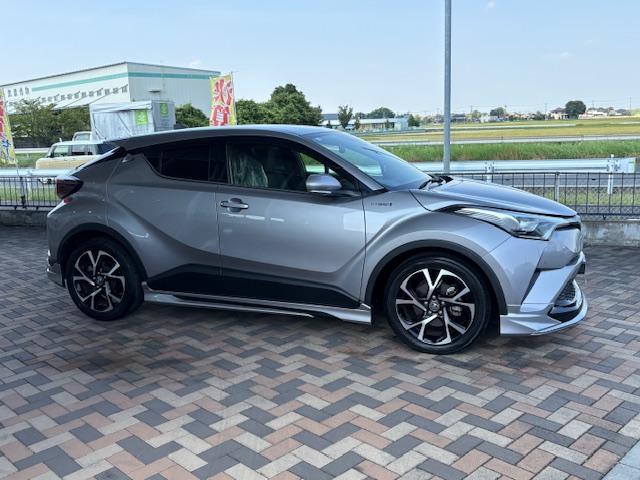 Ｃ－ＨＲ Ｇ　モデリスタエアロ　ハーフレザーシート　ナビ　ＴＶ　バックカメラ　ＥＴＣ　ドラレコ　フォグライト　純正アルミ（7枚目）