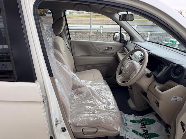 N-WGN G スマートキー 取扱説明書 メンテナンスノート プライバシーガラス 純正ホイールキャップ VSA バニティミラー CDチューナー(4枚目)