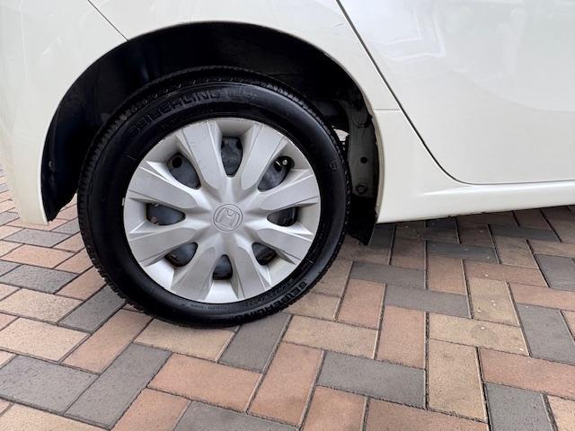 N-WGN G スマートキー 取扱説明書 メンテナンスノート プライバシーガラス 純正ホイールキャップ VSA バニティミラー CDチューナー(12枚目)