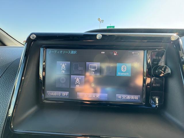 ヴォクシー ハイブリッドＺＳ　ナビ　バックカメラ　フォグライト　純正アルミ　左側電動スライドドア　オートライト　プッシュスタート（18枚目）