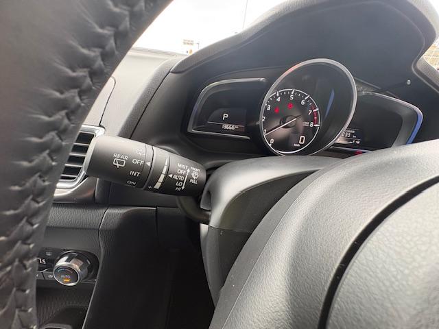 アクセラスポーツ １５Ｓ　プロアクティブ　純正ナビ　地デジＴＶ　バックカメラ　車間認知支援システム　レーンキープアシストシステム　ヘッドアップディスプレイ（16枚目）