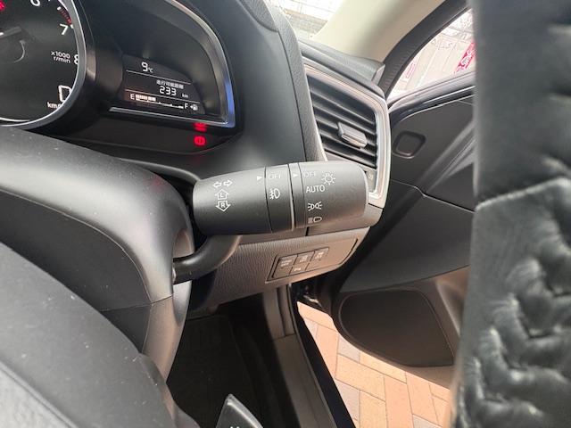 アクセラスポーツ １５Ｓ　プロアクティブ　純正ナビ　地デジＴＶ　バックカメラ　車間認知支援システム　レーンキープアシストシステム　ヘッドアップディスプレイ（17枚目）