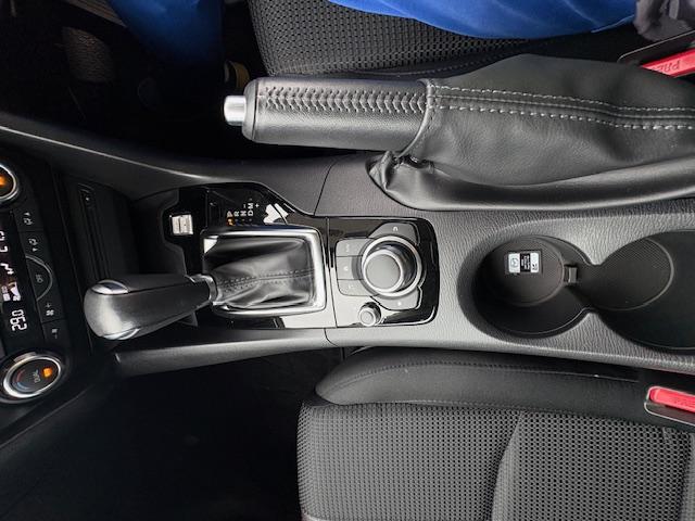 アクセラスポーツ １５Ｓ　プロアクティブ　純正ナビ　地デジＴＶ　バックカメラ　車間認知支援システム　レーンキープアシストシステム　ヘッドアップディスプレイ（26枚目）