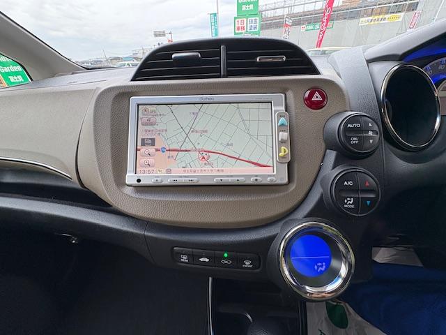 フィットシャトルハイブリッド ハイブリッド・スマートセレクション　純正ナビ　バックカメラ　ワンセグＴＶ　社外アルミ　フォグライト　クルーズコントロール　スペアキー　プライバシーガラス（15枚目）