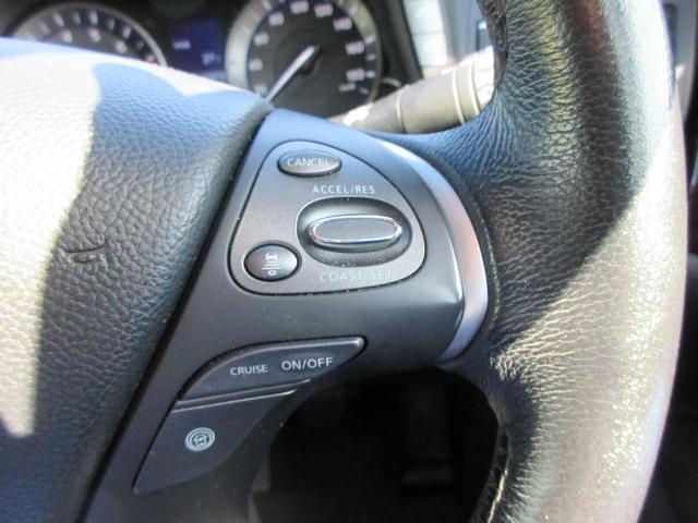 シーマ ハイブリッド　【修復歴無し】サンルーフ　クルーズコントロール　Ｂｌｕｅｔｏｏｔｈオーディオ付きナビ　運転席・助手席パワーシート　シートメモリー　ハーフレザーシート　電動リアサンシェード　走行モード切替　ＥＴＣ（21枚目）
