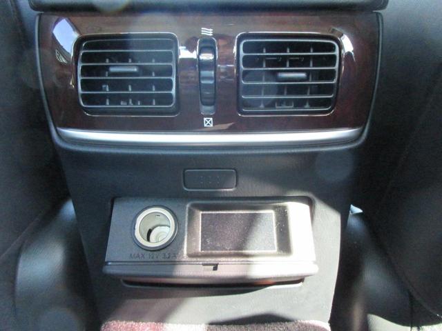 シーマ ハイブリッド　【修復歴無し】サンルーフ　クルーズコントロール　Ｂｌｕｅｔｏｏｔｈオーディオ付きナビ　運転席・助手席パワーシート　シートメモリー　ハーフレザーシート　電動リアサンシェード　走行モード切替　ＥＴＣ（38枚目）