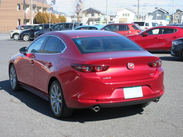 ＭＡＺＤＡ３セダン ２０Ｓプロアクティブ　ツーリングセレクション　レーダークルーズコントロール　運転席助手席シートヒーター　３６０度カメラ　電子パーキングブレーキ　Ｂｌｕｅｔｏｏｔｈ対応ナビオーディオ　フルセグＴＶ　ＣＤ　ＤＶＤ　ＥＴＣ　シートメモリー機能　ドラレコ（7枚目）