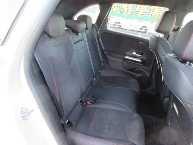 Ｂクラス Ｂ１８０　ＡＭＧライン　パワーシート／シートメモリー／シートヒーター／パワーバックドア／ＥＴＣ／Ｂカメラ／電動パーキング／全方位カメラ／ヘッドアップディスプレイ／ハーフレザーシート／フルセグ／純正１８インチアルミ（14枚目）