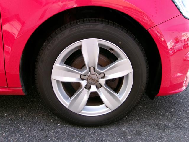 Ａ１ １．０ＴＦＳＩ　【修復歴なし】純正ナビ　ＴＶ付き　ＥＴＣ　Ｂｌｕｅｔｏｏｔｈ対応オーディオ　ステアリングリモコン　アイドリングストップ　純正アルミ　キーレスエントリー　ライトウォッシャー（29枚目）