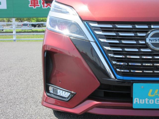 セレナ ｅ－パワー　ハイウェイスターＶ　【修復歴無し】プロパイロット　アラウンドビューモニター　電動パーキング　ブレーキホールド　両側電動スライド　ステアリングヒーター　シートヒーター　ドライブレコーダー　ＬＥＤヘッドライト　ＥＴＣ（9枚目）