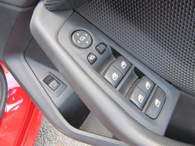 １シリーズ １１８ｄ　プレイ　エディションジョイ＋　純正ナビ　バックカメラ　ＥＴＣ　クルーズコントロール　純正前後ドライブレコーダー　パワーバックドア　前後クリアランスソナー　ＬＥＤヘッドライト　ＬＥＤフロントフォグ・リヤフォグ　運転席パワーシート（18枚目）