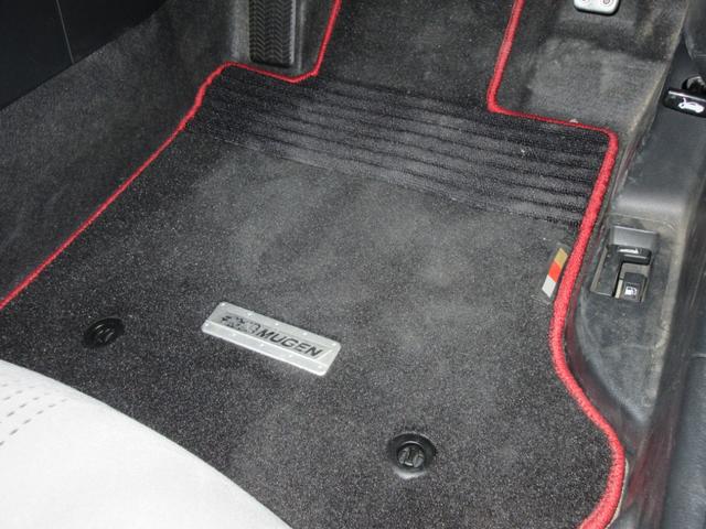 Ｓ６６０ α　【修復歴無し】無限エアロ　無限マフラー　無限フロアマット　ＨＫＳ車高調　ハーフレザーシート　ディスプレイモニター　スカイサウンドスピーカー　ＬＥＤヘッドライト　クルーズコントロール（23枚目）