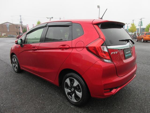 フィットハイブリッド Ｆコンフォートエディション　【修復歴無し】純正ＳＤナビ・フルセグＴＶ　バックカメラ　ビルトインＥＴＣ　純正ドライブレコーダー　前席シートヒーター　ホンダセンシング　クルーズコントロール　ＬＥＤヘッドライト・フォグ　スマートキー（3枚目）