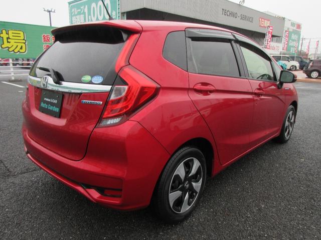 フィットハイブリッド Ｆコンフォートエディション　【修復歴無し】純正ＳＤナビ・フルセグＴＶ　バックカメラ　ビルトインＥＴＣ　純正ドライブレコーダー　前席シートヒーター　ホンダセンシング　クルーズコントロール　ＬＥＤヘッドライト・フォグ　スマートキー（5枚目）