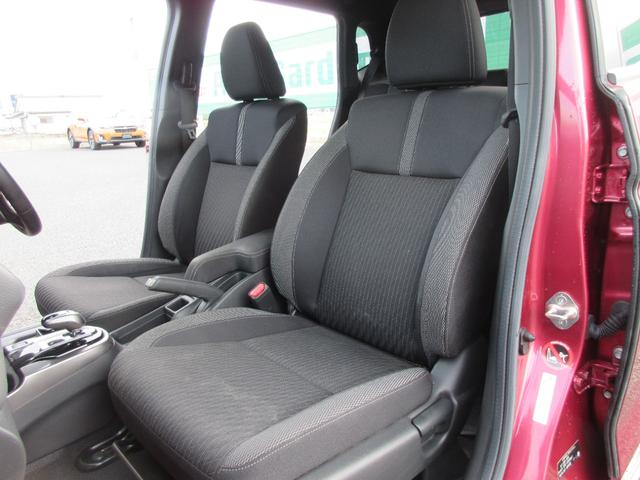 フィットハイブリッド Ｓ　ホンダセンシング　純正ＳＤナビ・フルセグＴＶ　バックカメラ　ビルトインＥＴＣ　パドルシフト　ホンダセンシング　社外ドライブレコーダー　クルーズコントロール　純正１６インチＡＷ　ＬＥＤヘッドライト　ＬＥＤフォグランプ（18枚目）